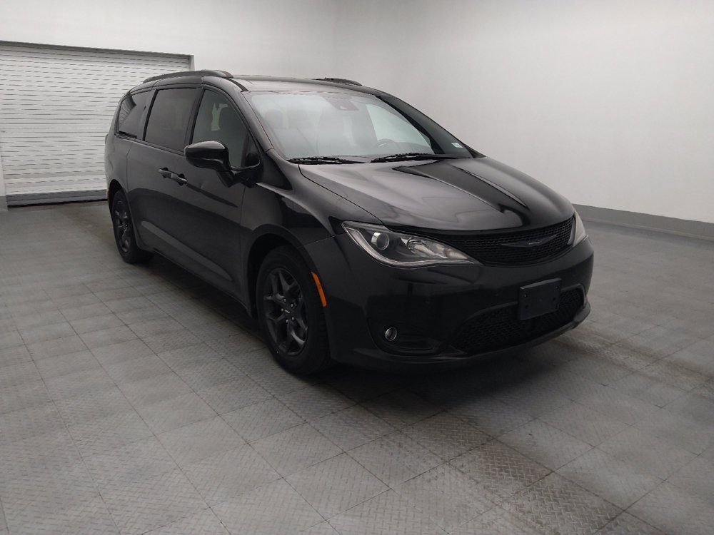 Used 2019 Chrysler Pacifica Touring-L w/ Advanced Safetytec Group FWD image 13
