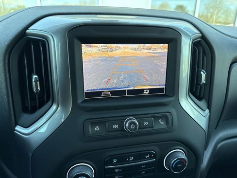 Used 2025 Chevrolet Silverado 2500 Custom w/ Custom Value Package image 21