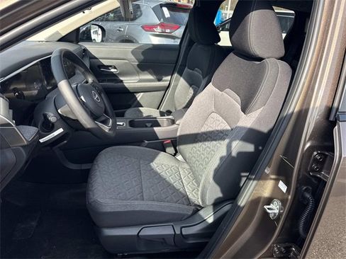 New 2026 Nissan Kicks SV w/ SV Premium Package image 23