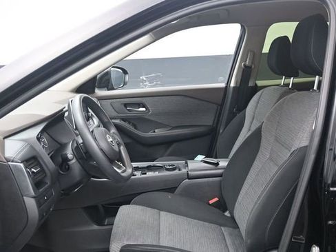 Used 2023 Nissan Rogue SV AWD/4WD image 6