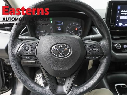 Used 2023 Toyota Corolla LE image 10