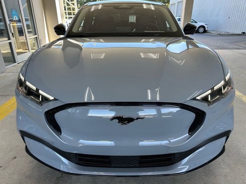 Certified 2024 Ford Mustang Mach-E Premium image 8