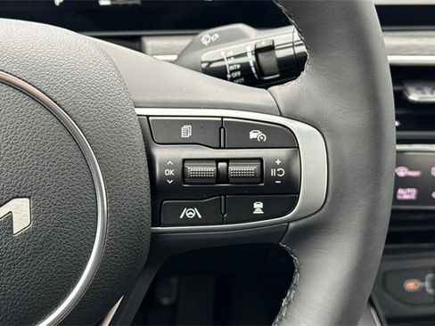 New 2026 Kia K5 EX image 30