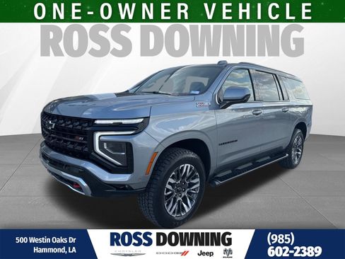 Used 2025 Chevrolet Suburban Z71 AWD/4WD image 1