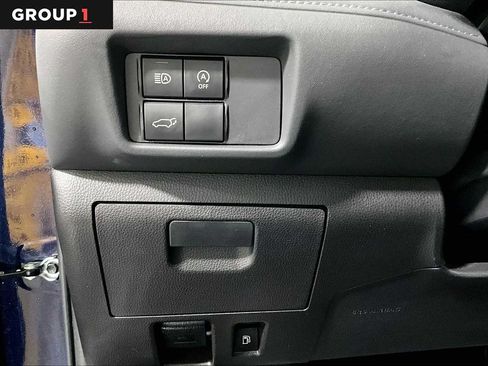 Certified 2025 Toyota Highlander XLE AWD/4WD image 35