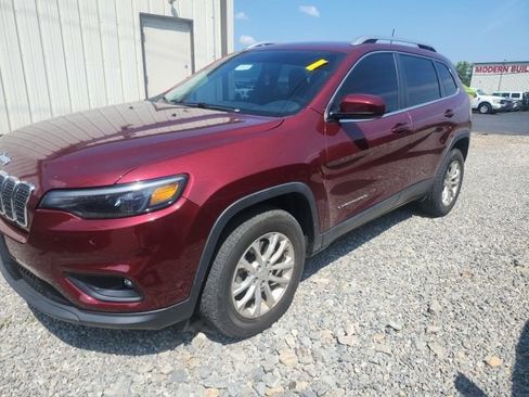 Used 2019 Jeep Cherokee Latitude w/ Popular Appearance Group AWD/4WD image 2