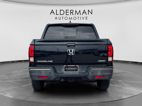 Used 2017 Honda Ridgeline Black Edition image 4