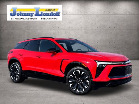Used 2024 Chevrolet Blazer EV RS image 1