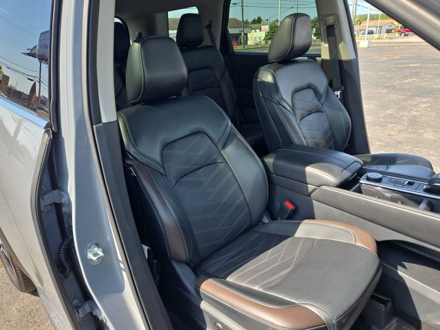 Used 2023 Nissan Pathfinder Platinum AWD/4WD image 26