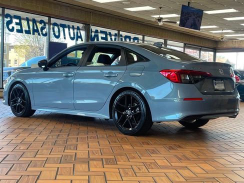 Used 2024 Honda Civic Sport image 5