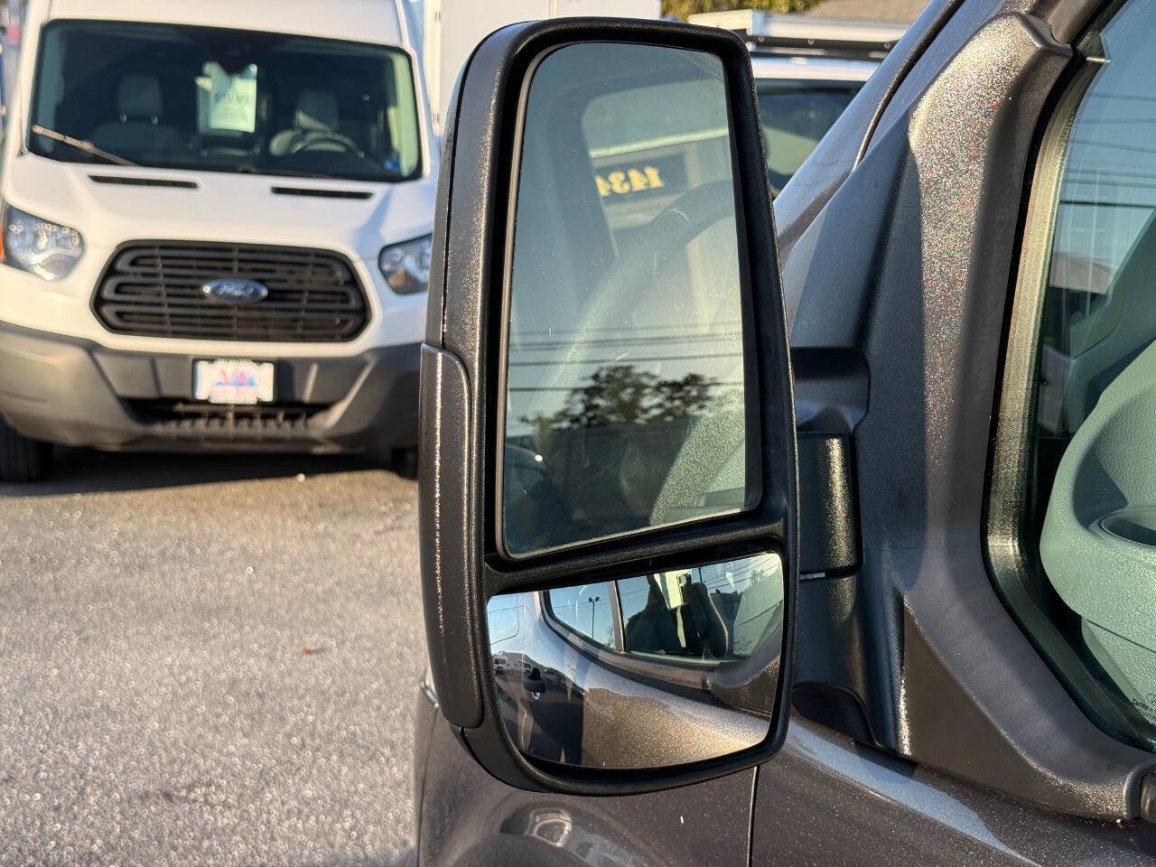 Used 2017 Ford Transit 350 XL RWD image 35