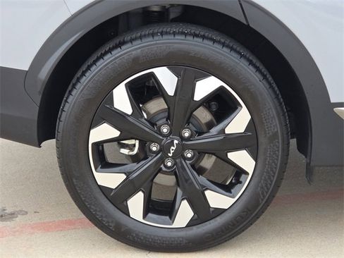 Used 2024 Kia Sportage X-Line w/ X-Line Premium Package image 9