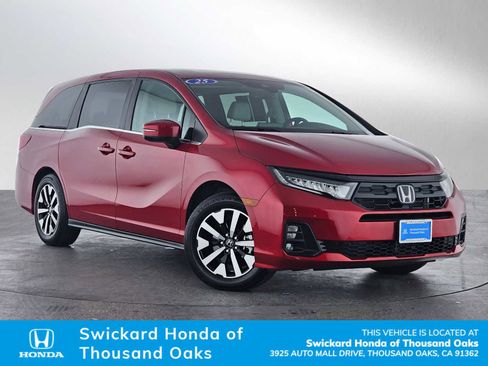 Certified 2025 Honda Odyssey EX-L image 1