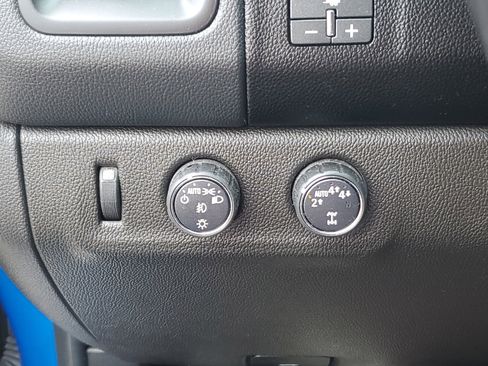 Used 2022 Chevrolet Colorado LT w/ Trail Boss Package image 23