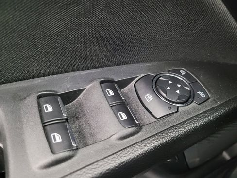 Used 2018 Ford Fusion SE image 27