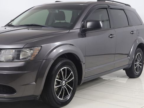 Used 2018 Dodge Journey SE w/ Popular Equipment Group FWD image 50