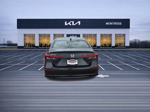 Used 2023 Honda Civic LX image 6
