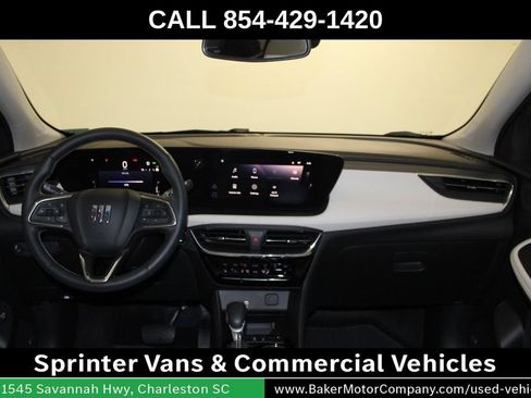 Used 2025 Buick Encore GX Avenir w/ Avenir Convenience Package FWD image 31