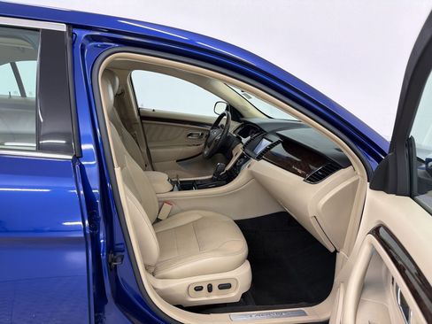 Used 2013 Ford Taurus Limited FWD image 25