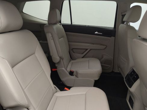 Used 2021 Volkswagen Atlas SE w/ Panoramic Sunroof Package FWD image 19