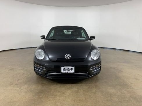 Used 2018 Volkswagen Beetle 2.0T S image 2