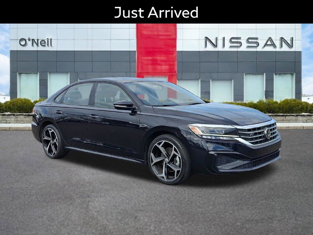 Used 2021 Volkswagen Passat 2.0T R-Line FWD image 1