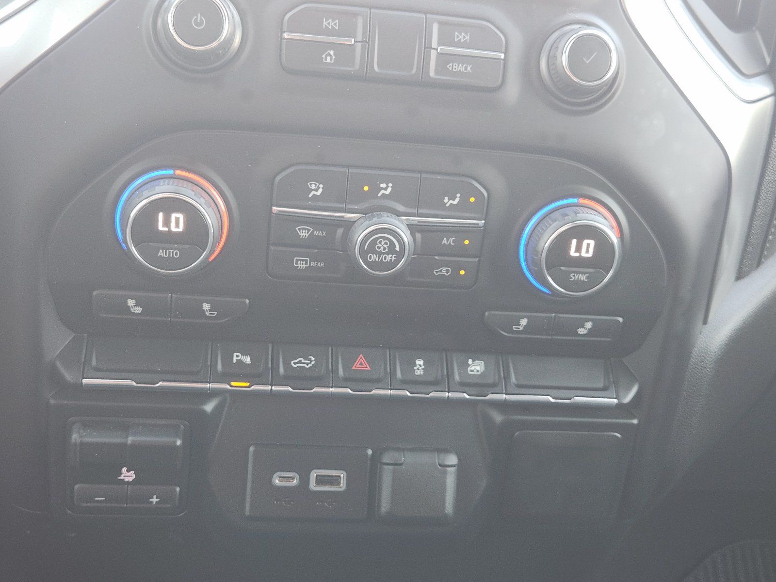 Used 2020 Chevrolet Silverado 2500 LT w/ Texas Edition RWD image 22