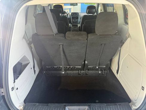 Used 2016 Dodge Grand Caravan SE w/ Quick Order Package 29E SE FWD image 27