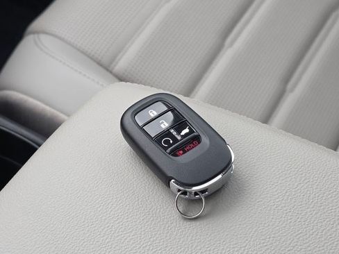 Used 2025 Honda CR-V EX-L image 36