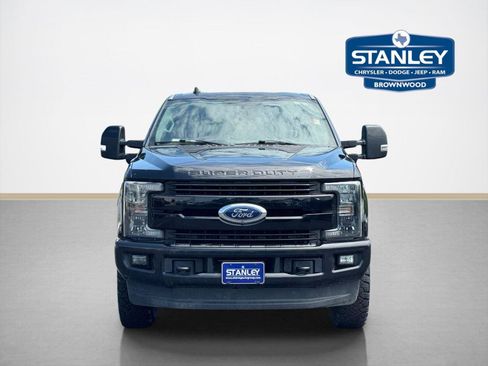 Used 2019 Ford F250 Lariat AWD/4WD image 2