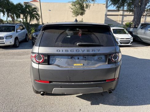 Used 2019 Land Rover Discovery Sport HSE AWD/4WD image 6