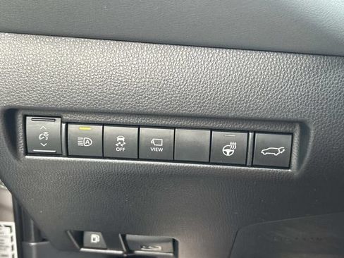 Used 2023 Toyota Venza Limited AWD/4WD image 28