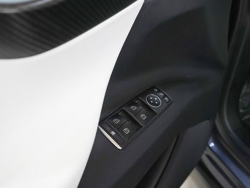 Used 2018 Tesla Model X 100D AWD/4WD image 21