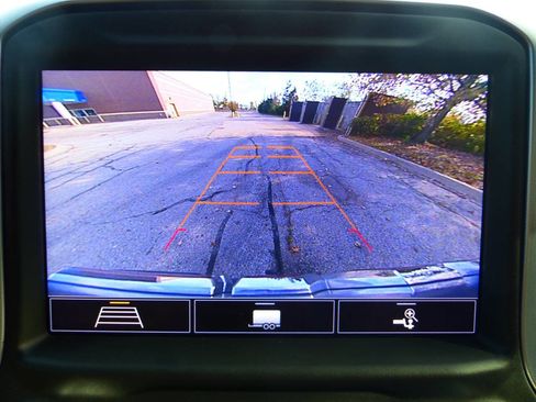 Used 2020 GMC Sierra 1500 SLT image 31