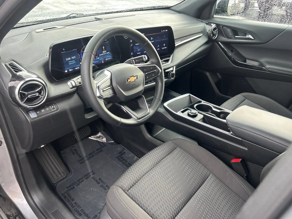 Used 2026 Chevrolet Equinox LT AWD/4WD image 18