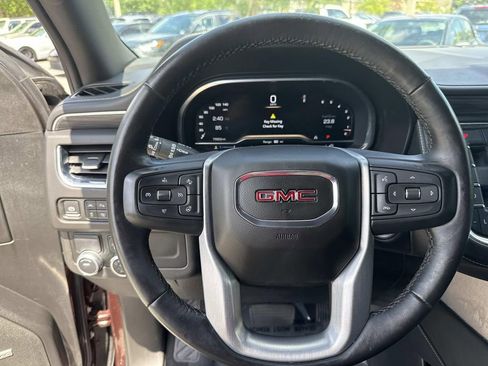 Used 2022 GMC Yukon SLT w/ SLT Premium Package RWD image 43