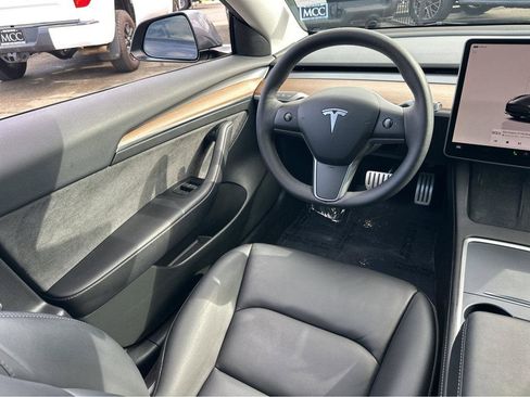 Used 2023 Tesla Model 3 Performance image 19