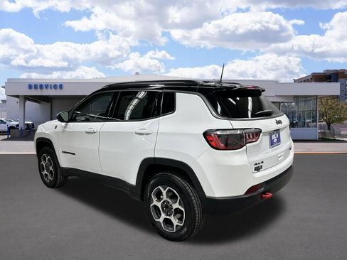 Used 2022 Jeep Compass Trailhawk w/ Trailhawk Convenience Group AWD/4WD image 6
