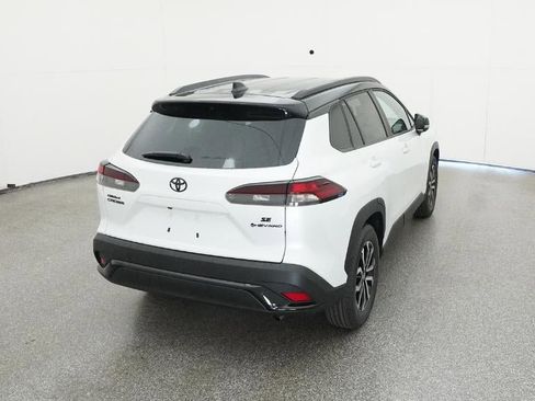 New 2026 Toyota Corolla Cross SE image 8