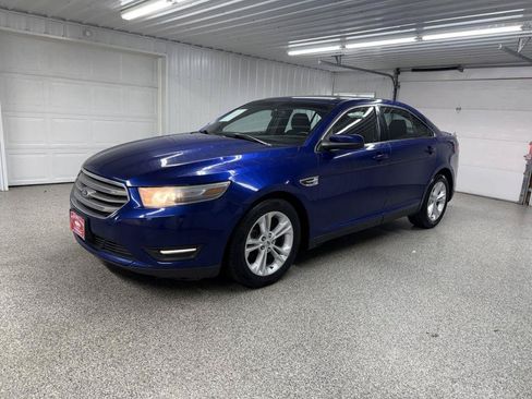 Used 2014 Ford Taurus SEL w/ Equipment Group 201A FWD image 3