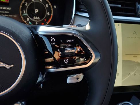 New 2026 Jaguar F-PACE R-Dynamic S image 19