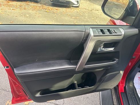 Used 2023 Toyota 4Runner SR5 Premium w/ Moonroof Package image 5