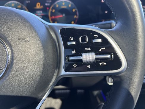 Certified 2022 Mercedes-Benz GLB 250 250 image 20