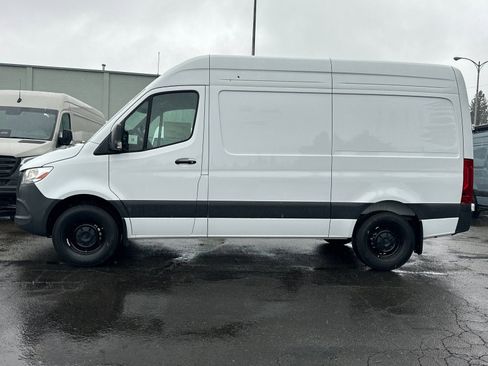 New 2025 Mercedes-Benz Sprinter 2500 image 7