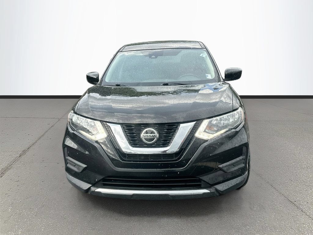 Used 2020 Nissan Rogue S FWD image 2