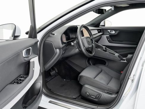 Used 2022 Polestar Polestar 2 w/ Plus Package image 7