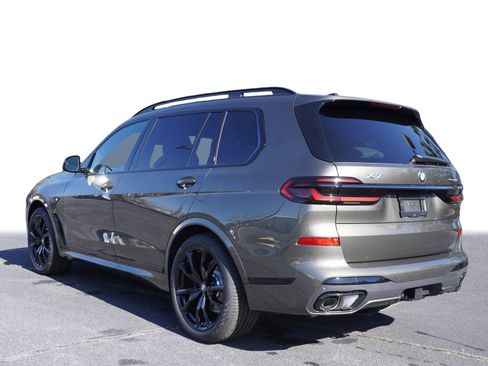 New 2025 BMW X7 xDrive40i w/ M Sport Package image 30