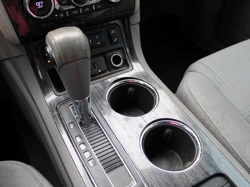 Used 2016 Chevrolet Traverse LT w/ LPO, 'HIT The Road' Package image 23