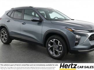 Used 2025 Chevrolet Trax LT video 1