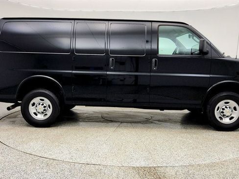Used 2024 Chevrolet Express 2500 w/ Driver Convenience Package image 4